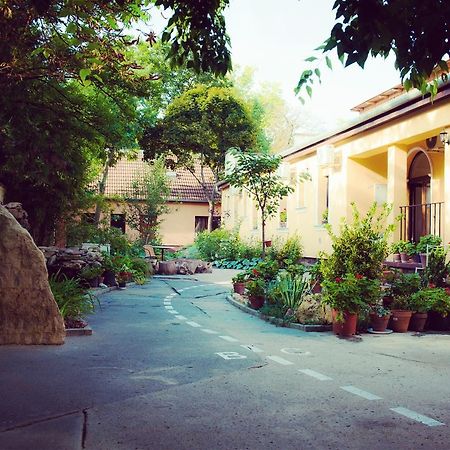 Budapest Garden Hotel Extérieur photo