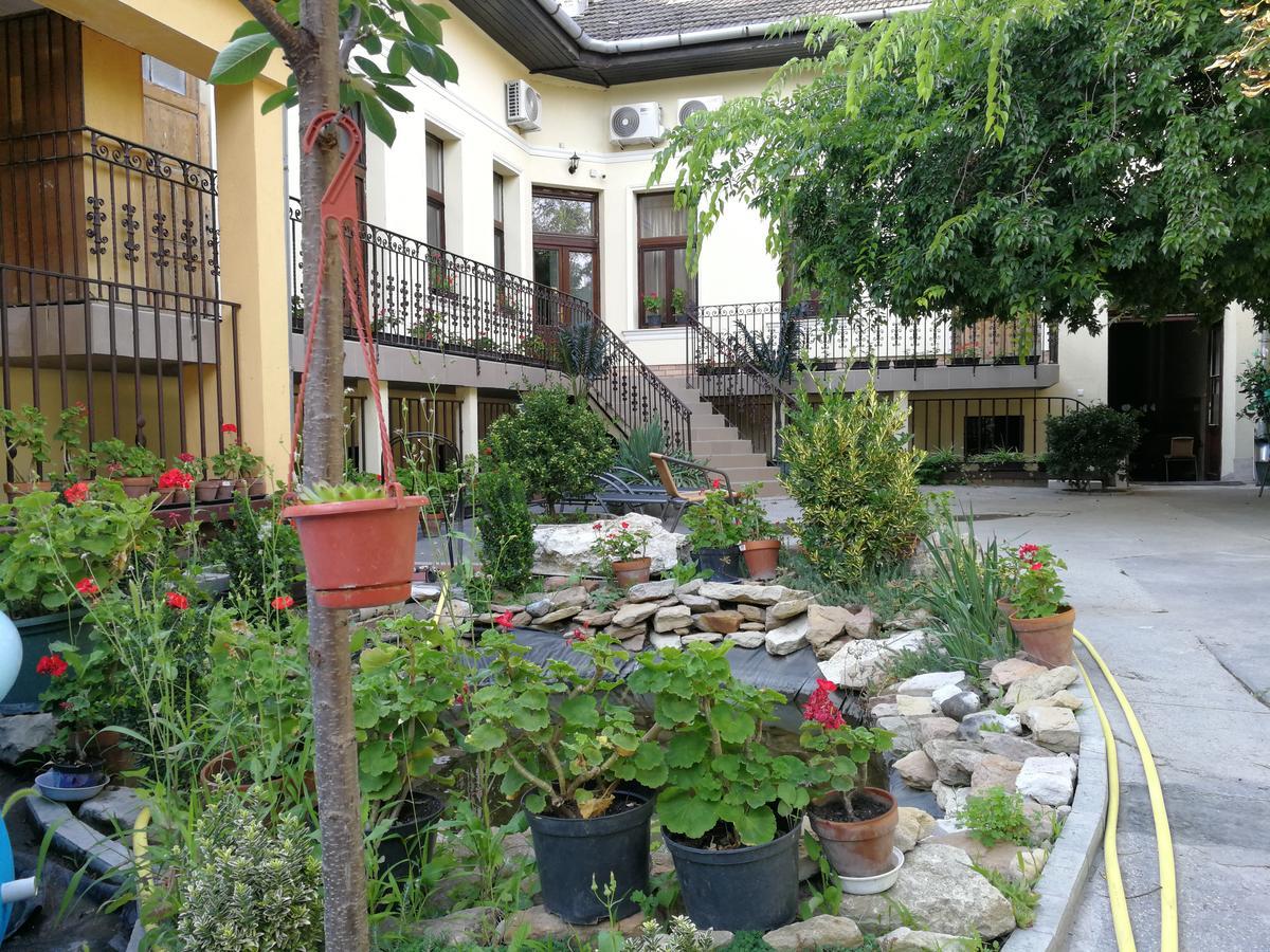 Budapest Garden Hotel Extérieur photo