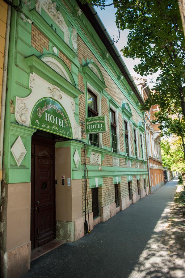 Budapest Garden Hotel Extérieur photo